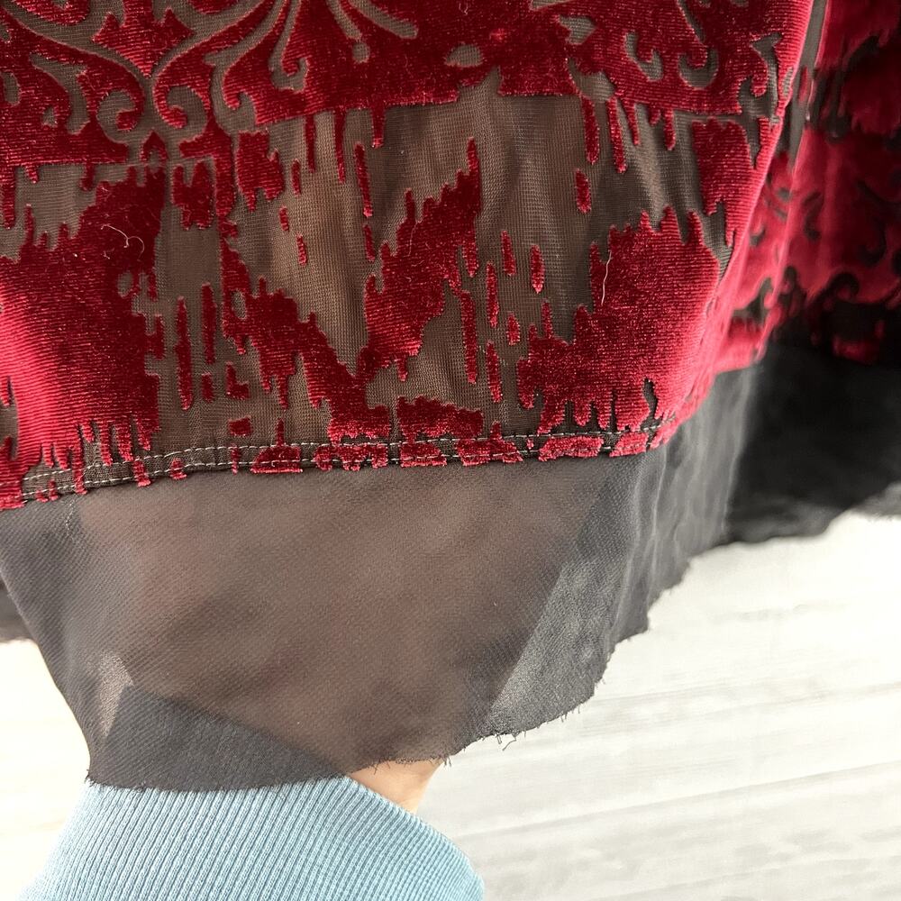 Simply Vera Red Velvet Burnout Top Size XL Gothic Witchy Whimsygoth - Picture 7 of 9